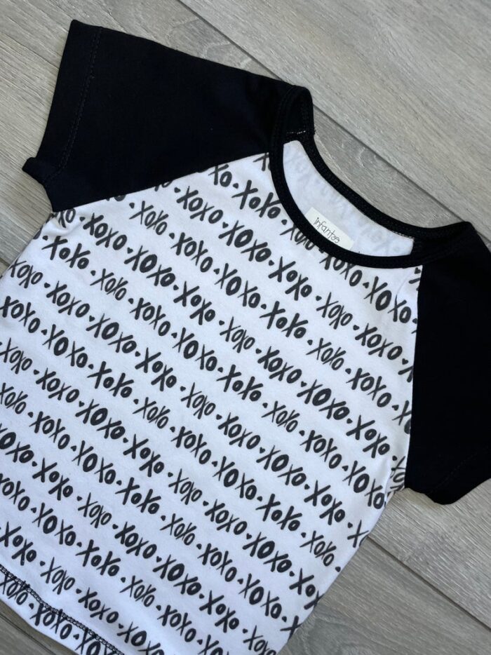 XOXO Raglan Tee - Image 4