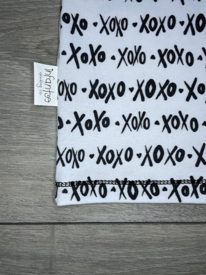 XOXO Raglan Tee - Image 3